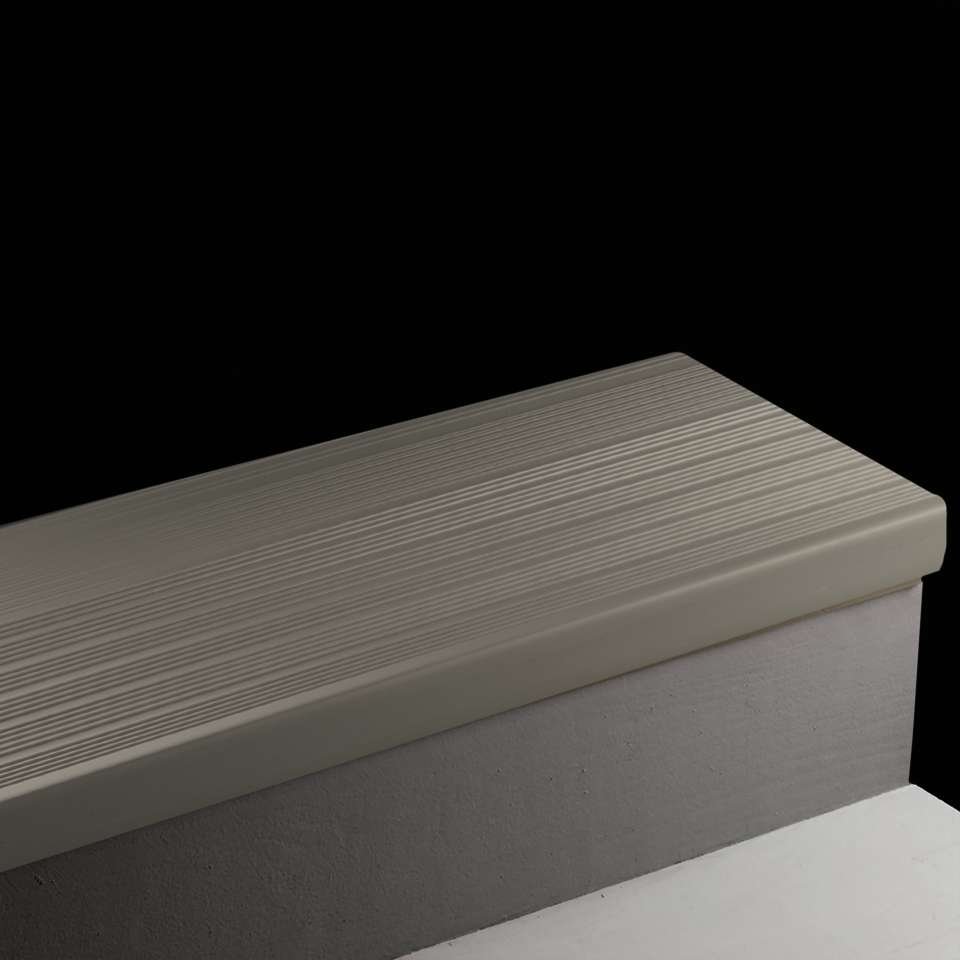 Tarkett - Marches d'escalier en vinyle - VIHT 20 SQ Safe-T-Rib Square Nose #20 Charcoal Grey grit tape (vendu en pied linéaire)