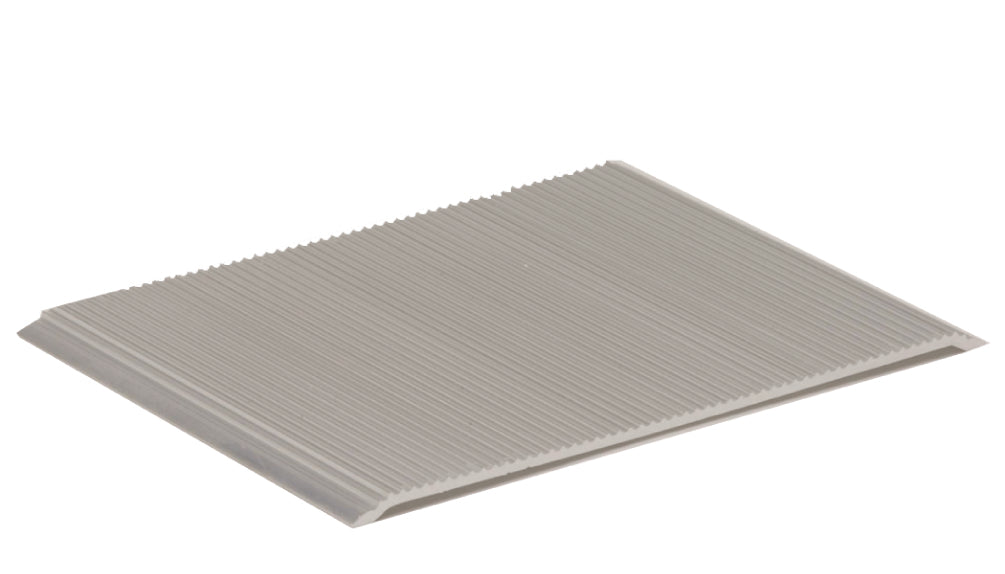 M-D PRO - Seuil nervuré en aluminium, Finition d'usinage - 4" x 12'