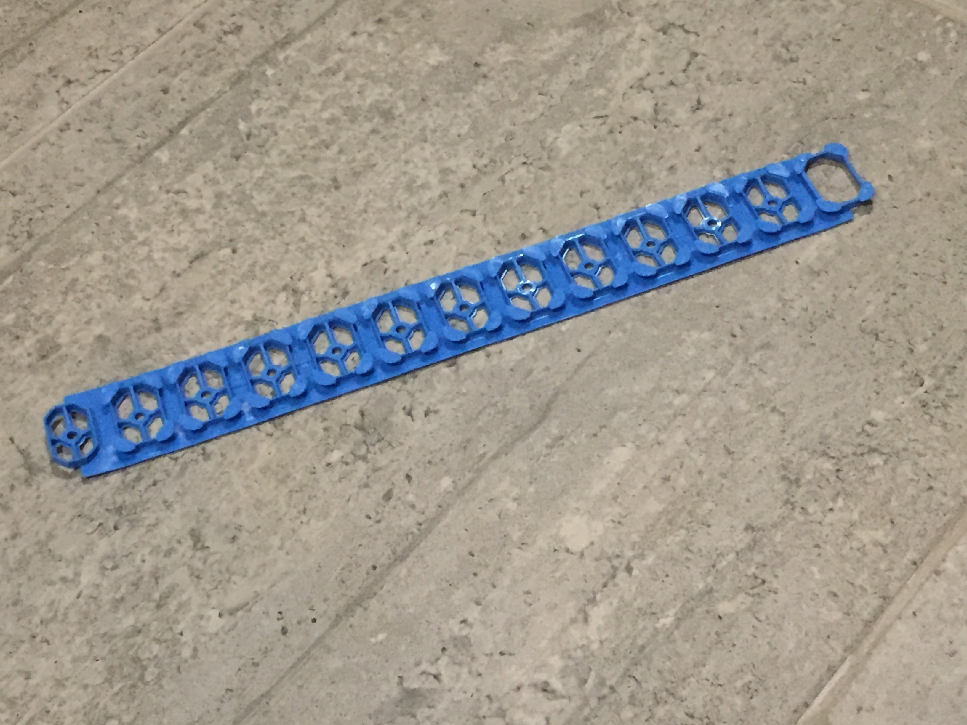 Comfort-One - Gabarit de plastique flexible pour sondes de sol thermiques (paquet de 25)