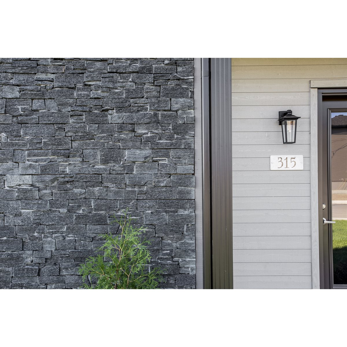 Yellow Knife Exterior Stones - 3.55 sq ft / box