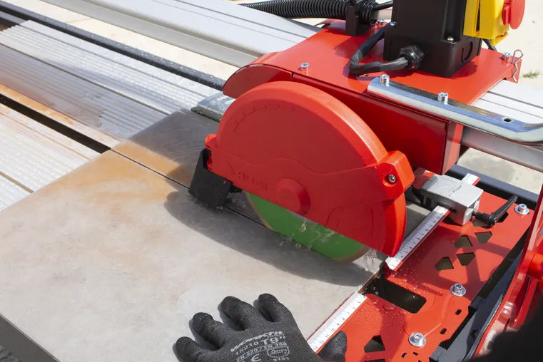 Rubi DV-200 1000 110V-60HZ Electric Wet Saw for Ceramics ||54914