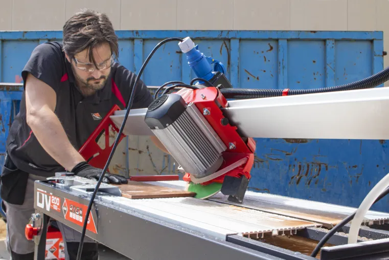 Rubi DV-200 1000 110V-60HZ Electric Wet Saw for Ceramics ||54914