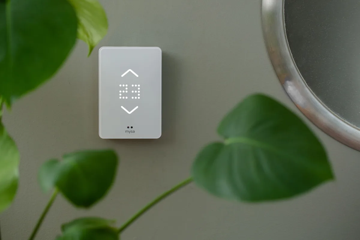 Mysa - Programmable Wi-Fi touch thermostat for underfloor heating