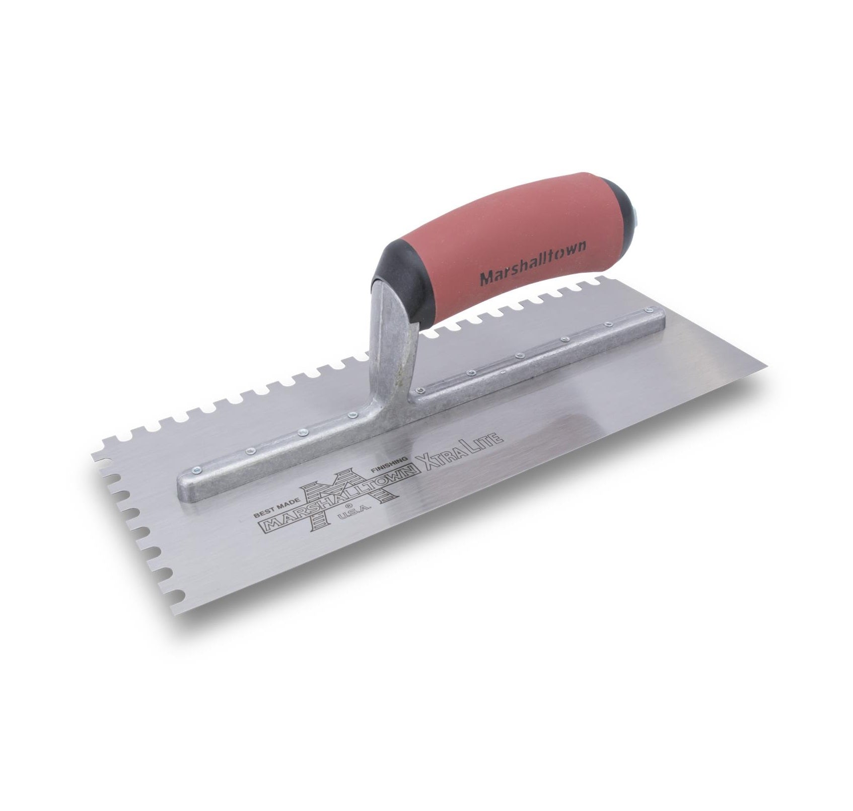 Marshalltown - Truelle standard à dents en U pour droitier 4-1/2" x 11" en acier trempé 1/4" x 1/4"x 1/4"avec poignée DuraSoft