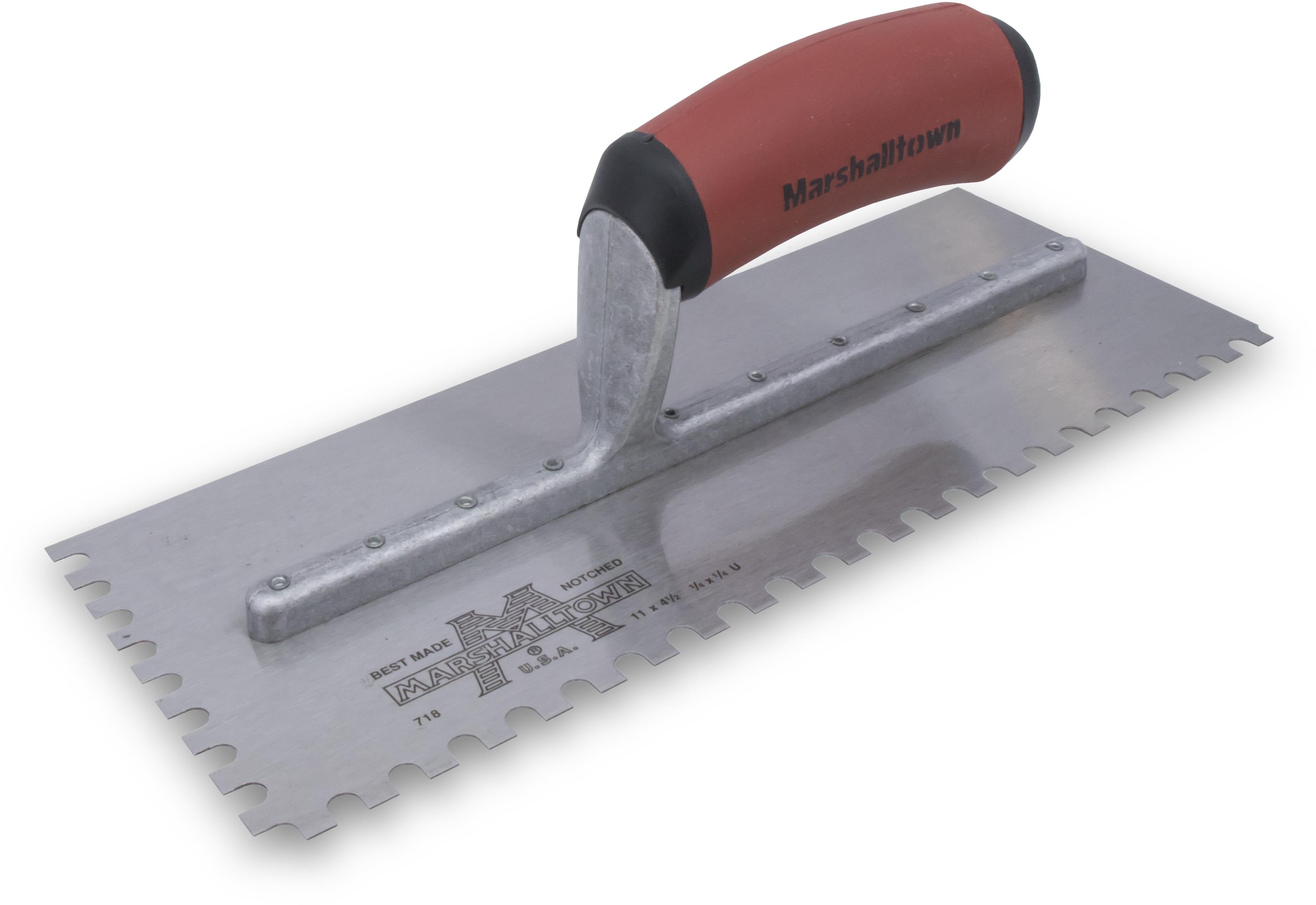 Marshalltown - Truelle standard à dents en U pour gauchers 4-1/2" x 11" en acier trempé 1/4" x 1/4" x 1/4" avec poignée DuraSoft