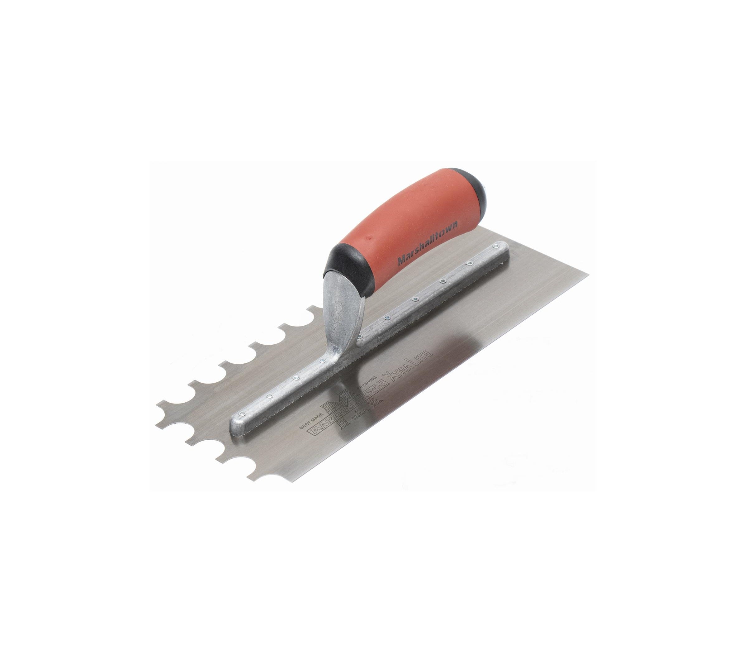 Marshalltown - Truelle standard à dents en elliptique pour droitier 4-1/2" x 11" en acier trempé 3/4" x 1/2"x 1/4"avec poignée DuraSoft