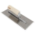 QEP - Truelle à parquet en acier au carbone traditionnel à encoches carrées 1/4" x 1/4" x 1/4" avec manche en bois