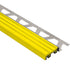Schluter - TREP-S Profilé de nez de marche avec insert jaune - acier inoxydable (V2) et plastique PVC 1-1/32" x 8' 2-1/2" x 3/8" (10 mm)