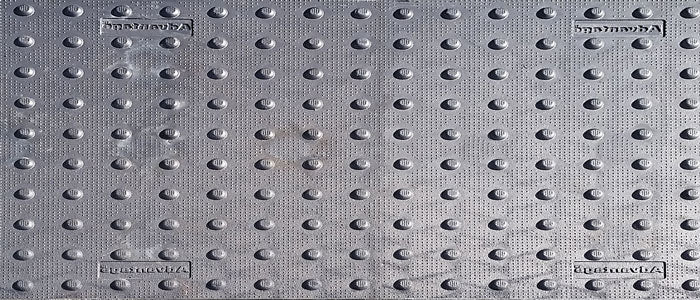 Kinesik - Tuile tactile Advantage Patine Naturelle Sans Revêtement de fonte 24" x 24"