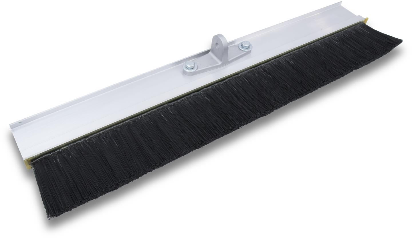 Marshalltown - Balai à béton en aluminium 36" avec des poils en polypropylène noir