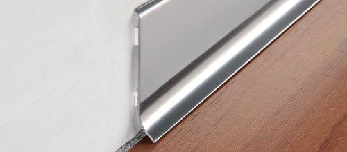Progress Profiles - Base murale Skirting 80 avec adhésif acier inoxydable poli 3-5/32" (80 mm) x 7/16" x 6' 6-3/4"