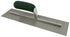 Richard - Truelle de finition 14 x 4" (356 x 102 mm) à manche caoutchoute