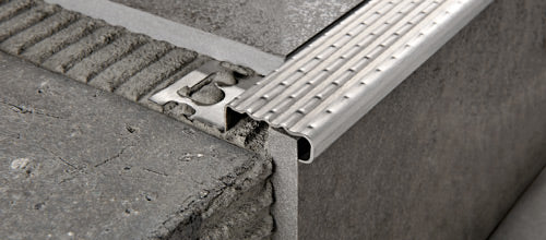 Progress Profiles - Profilé pour marche Prostair aluminium naturel avec insert en résine de vinyle/caoutchouc Noir 12.5 mm