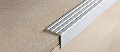 Progress Profiles - Profilé pour nez-de-marche Prowalk avec adhésif aluminium anodisé argent 24 x 20 mm
