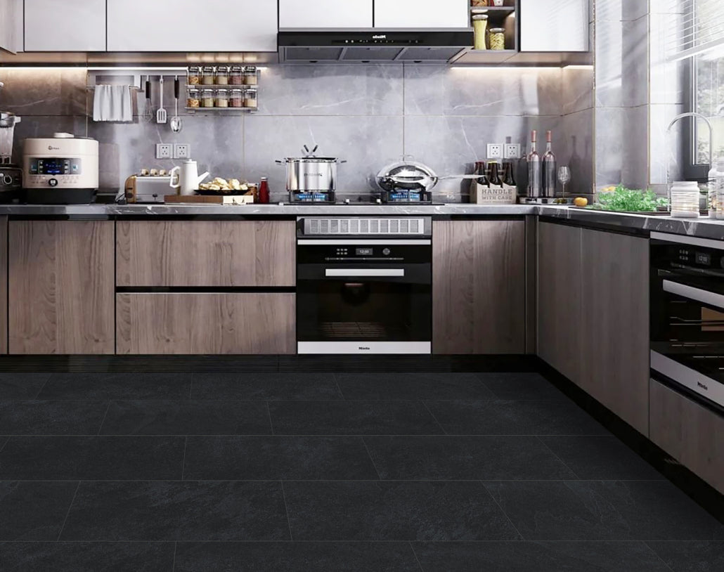 Plancher de vinyle Loose Lay Liberty Black / 18” x 36” x 5 mm
