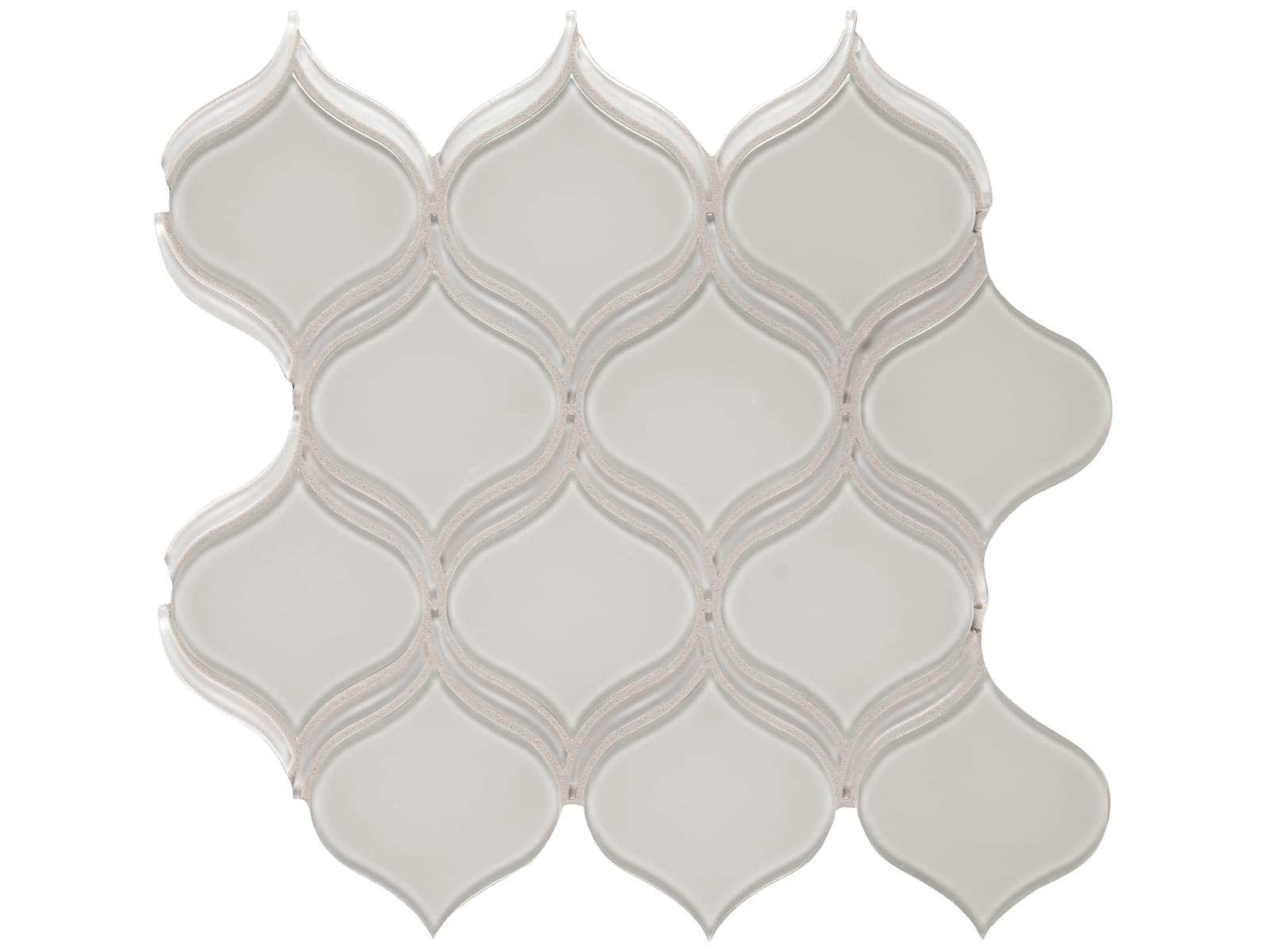 Anatolia - Element - Mist - Mosaïque de verre lustrée arabesque 30,9 x 29,1 cm (12 x 12 po)