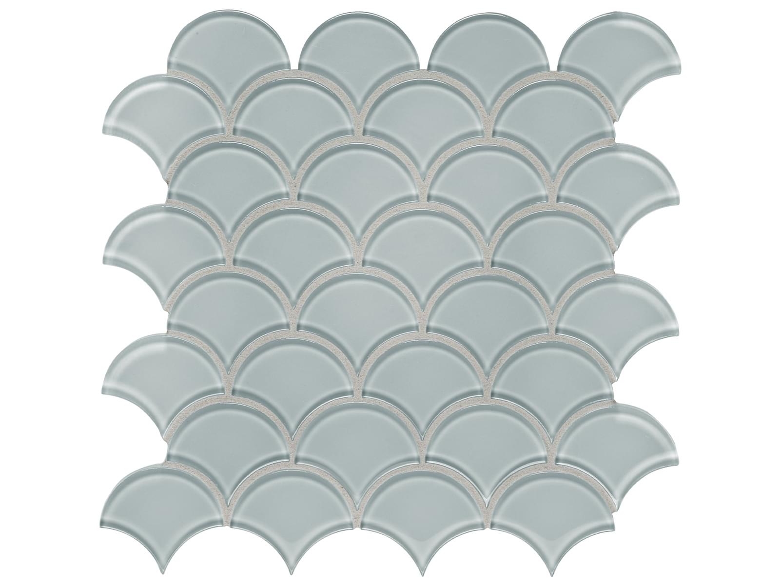 Anatolia - Element - Cloud - Mosaïque de verre lustrée en écailles 30,3 x 29,6 cm (12 x 12 po)