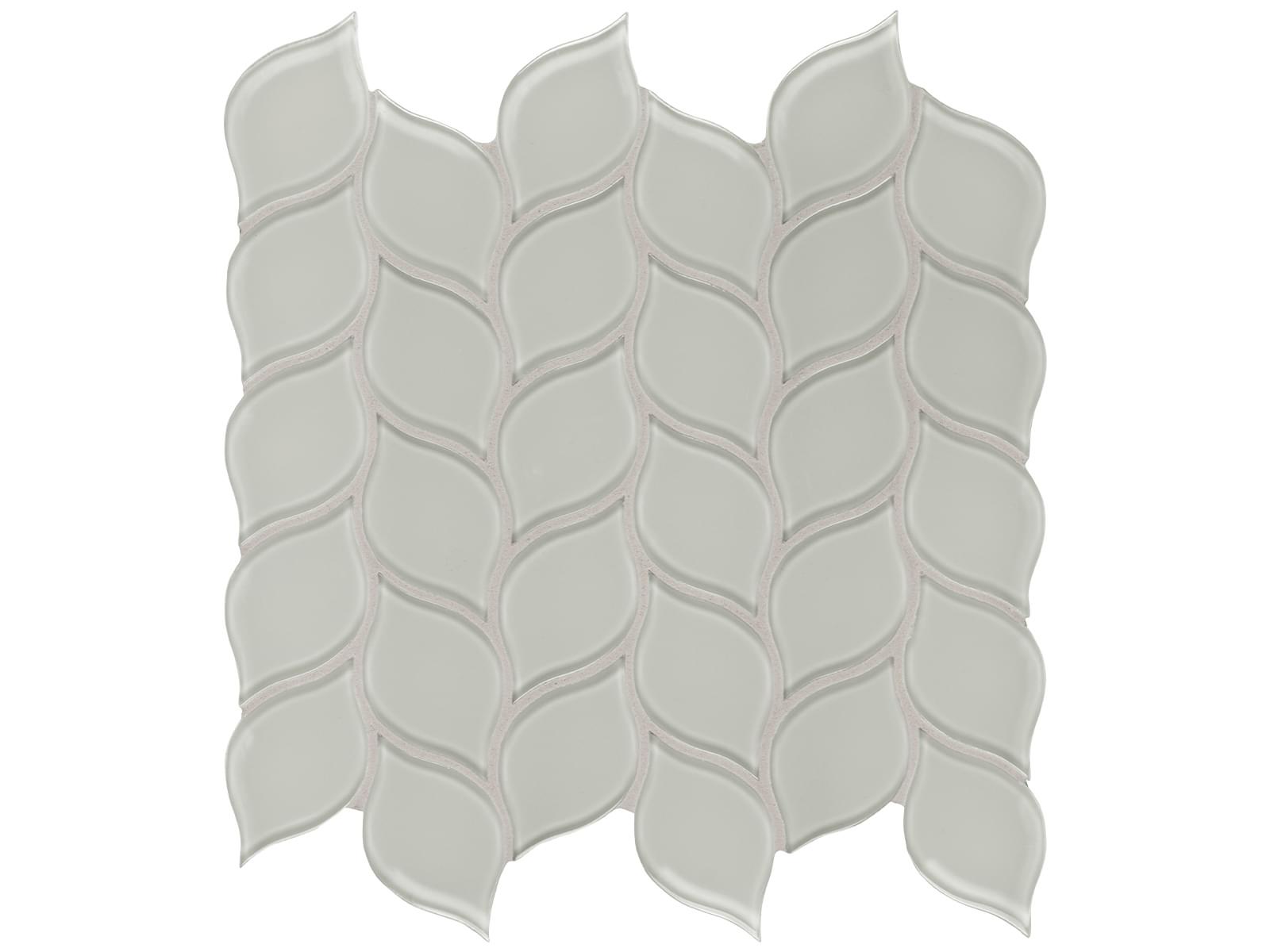 Anatolia - Element - Mist - Mosaïque de verre lustrée en pétales 30,1 x 29 cm (12 x 12 po)