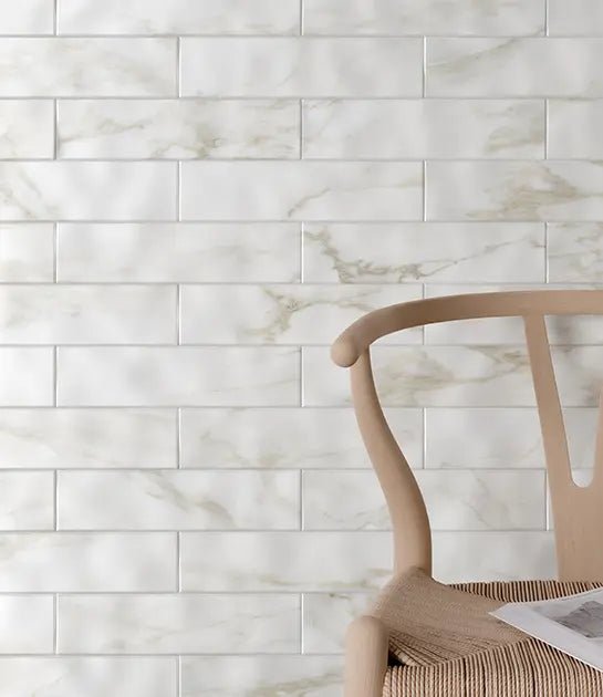 Anatolia - Tuiles murales Raffino Calacatta Dolce Mat 3" x 12" (vendu au pi²) ||4000-0278-0-SQFT - Ceramed