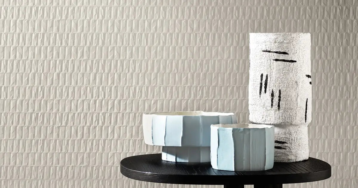 Centura - 3D WALL PLASTER - Carreau de céramique - ORIGAMI WHITE 20 po x 48 po x 8.5 mm