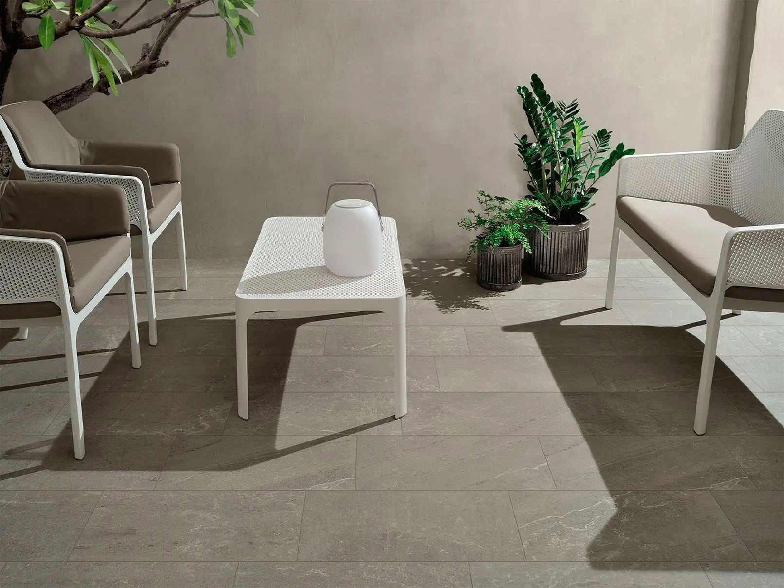 Centura - BLENDSTONE - Carreau de céramique - DARK GREY POLI 24 po x 24 po x 10 mm
