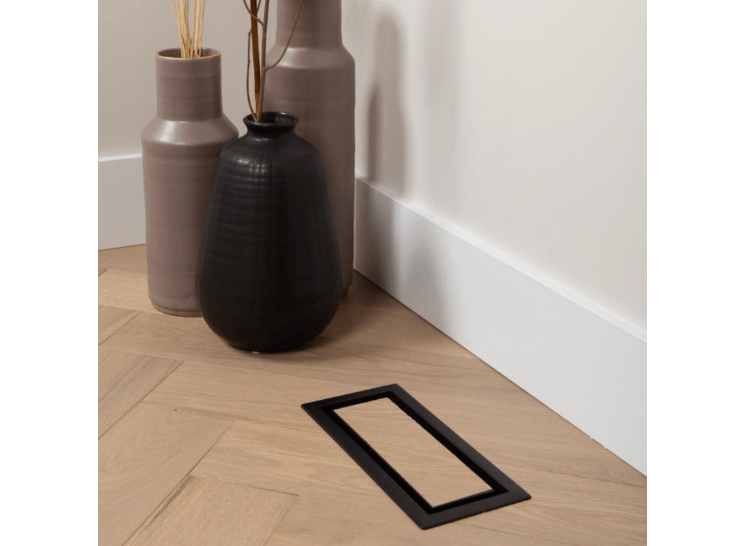 Fittes - 4" x 10" - Trappe de ventilation avec cadre Lite Matte Black ||LITE4X10BLK - Ceramed