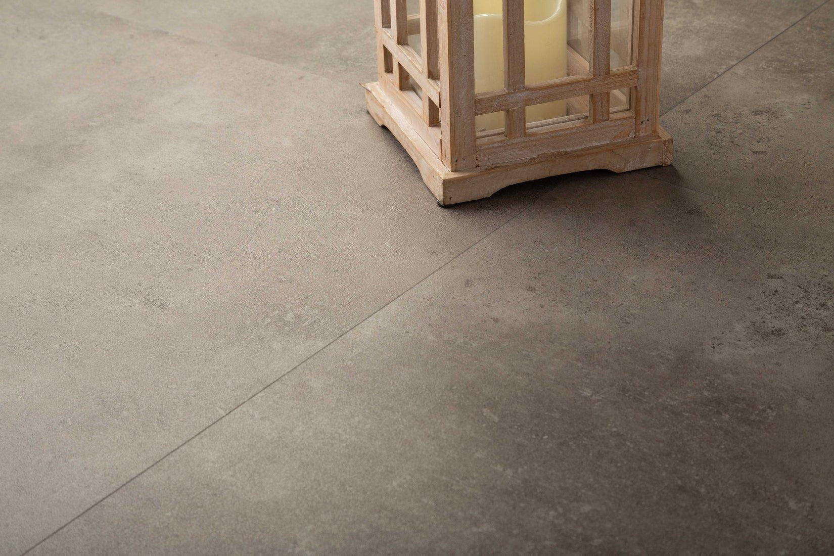 Grandeur Essential Touchstone