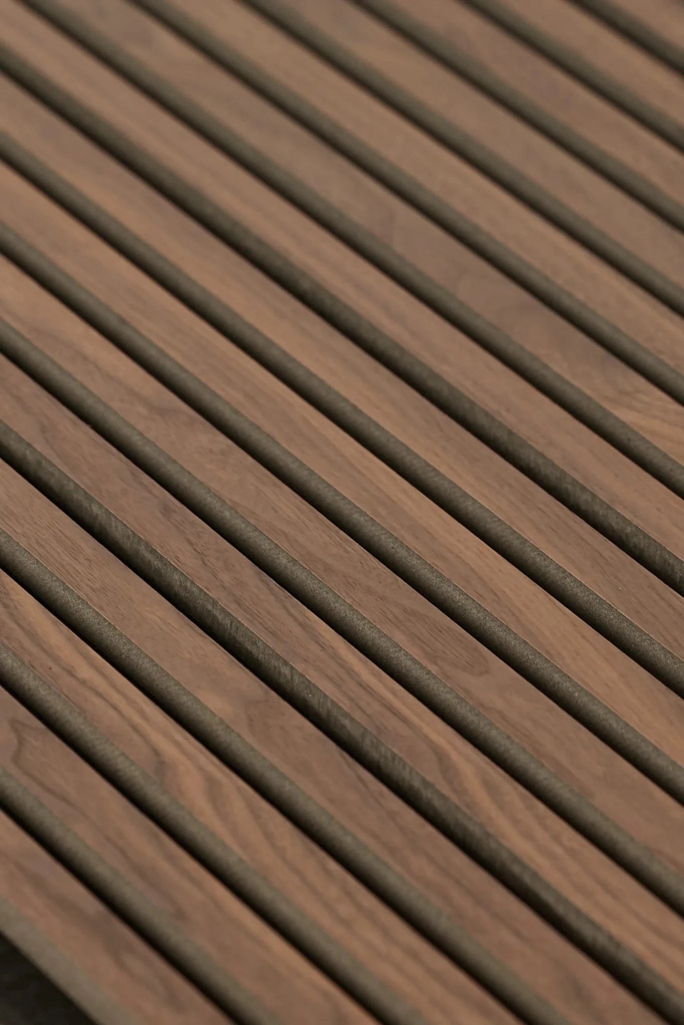 Panneau acoustique en lattes de bois Noyer - Ceramed