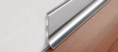 Progress Profiles - Base murale Skirting 40 avec adhésif acier inoxydable poli 1-9/16" (40 mm) x 7/16" x 6' 6-3/4"