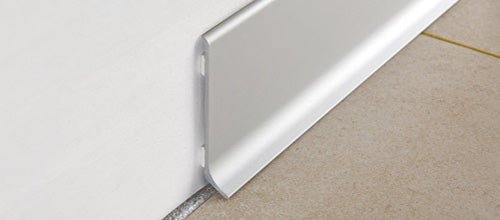 Progress Profiles - Base murale Skirting 60 avec adhésif aluminium anodisé argent 2-3/8" (60 mm) x 3/8" x 6' 6-3/4"