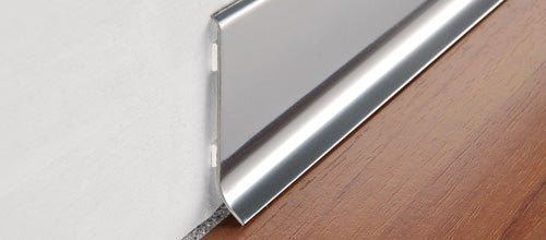 Progress Profiles - Base murale Skirting 80 avec adhésif acier inoxydable poli 3-5/32" (80 mm) x 7/16" x 6' 6-3/4"