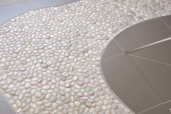 Schluter - SCHIENE-RADIUS - Profilé radius de bordure de mur/plancher - acier inoxydable (V2) 3/32" x 8' 2-1/2" ||R/E20 - Ceramed