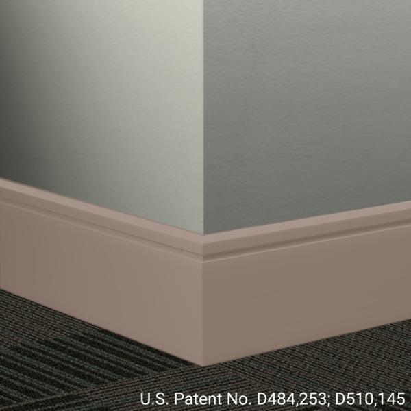 Tarkett - Base murale de type Millwork #176 Brass Reveal 4-1/4" x 8' (paquet de 4)