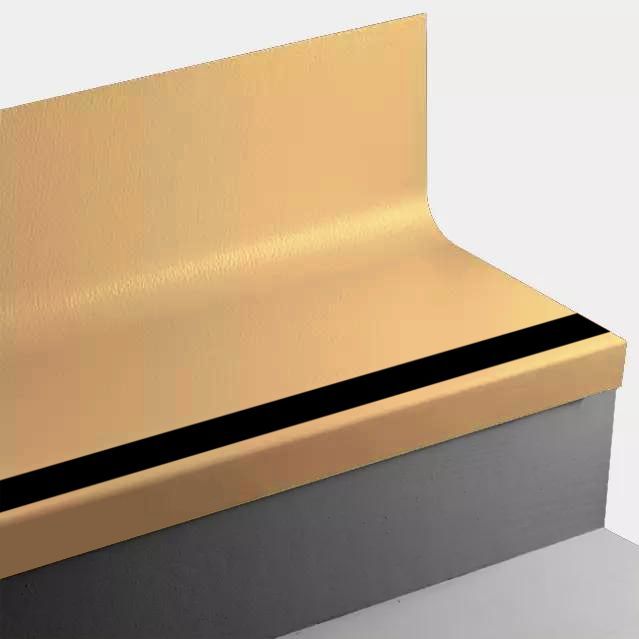 Tarkett - Marche d'escalier en caoutchouc Angle Fit avec contremarche intégrée - VIHNTRSPS VH4 SQ Hammered VH4 Golden Flash - avec insert en caoutchouc 40 Black 60" ||VIHNTRSPSVH460 - Ceramed