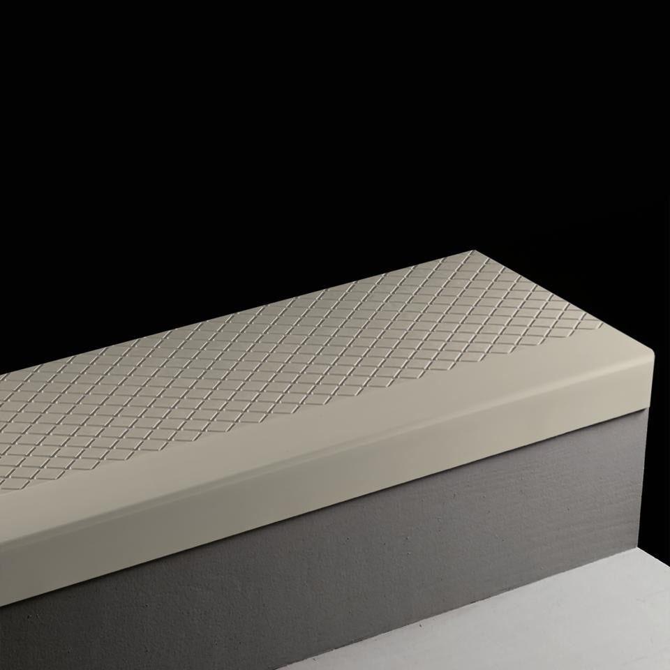Tarkett - Marche d'escalier en caoutchouc Angle Fit Diamond #469 Mystify 48"