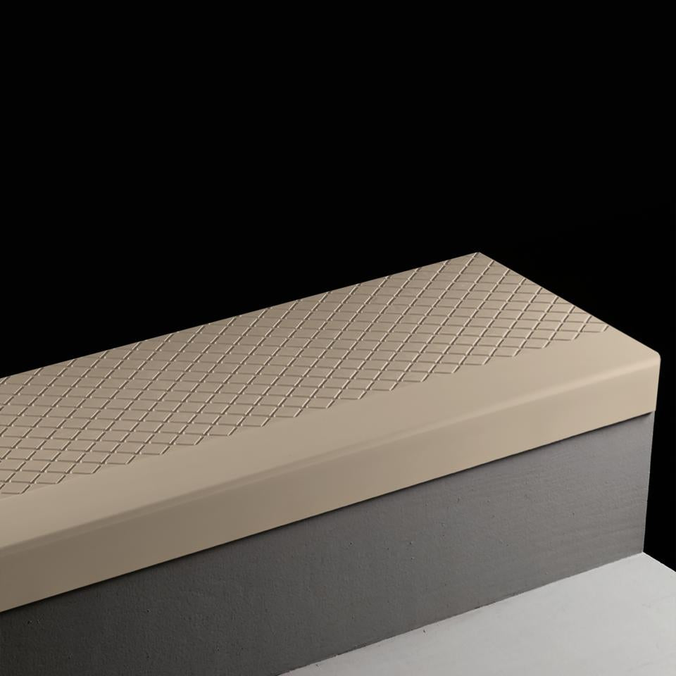 Tarkett - Marche d'escalier en caoutchouc Angle Fit Diamond #49 Beige 72"