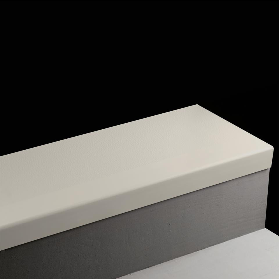 Tarkett - Marche d'escalier en caoutchouc Angle Fit Hammered #23 Vapor Grey avec Insert 48"