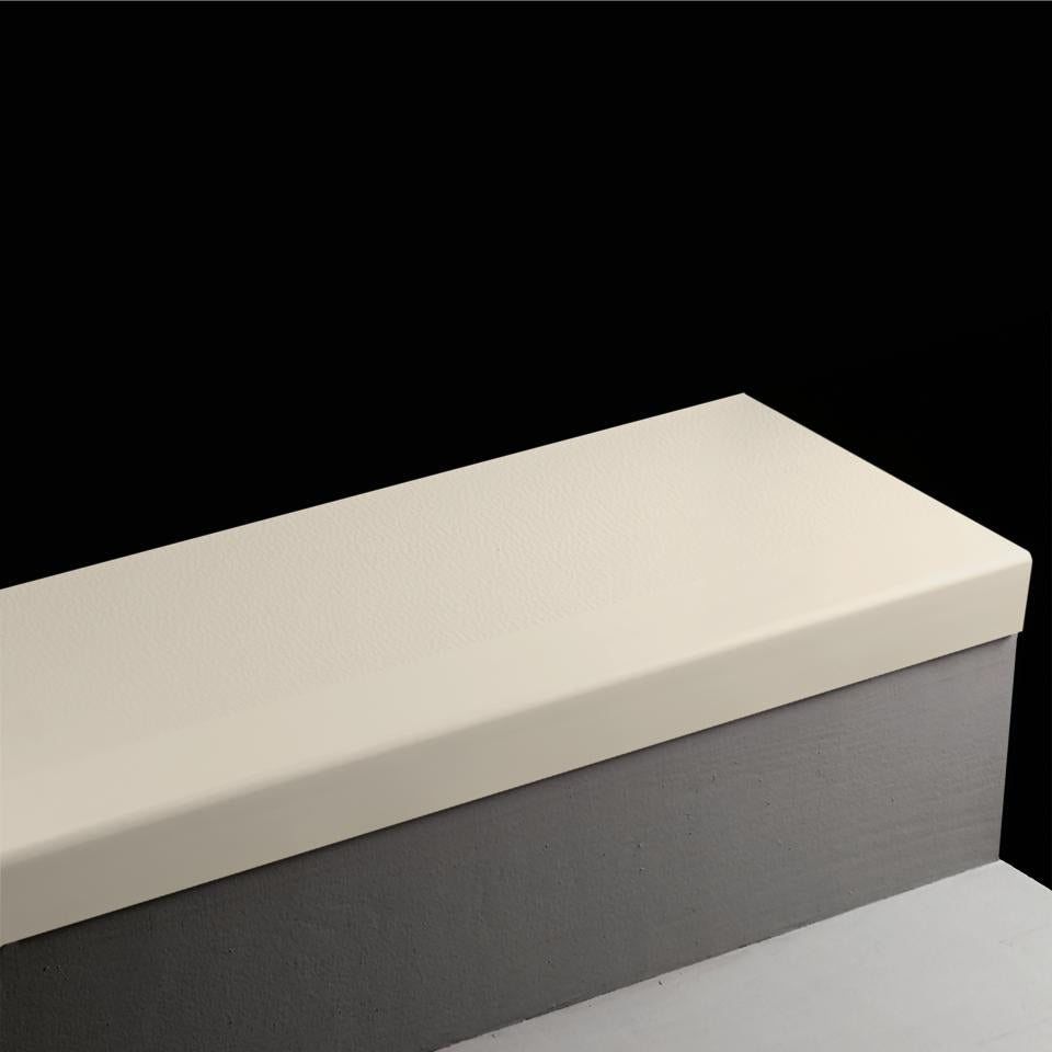 Tarkett - Marche d'escalier en caoutchouc Angle Fit Hammered #27 Mist avec bande antidérapante 42"