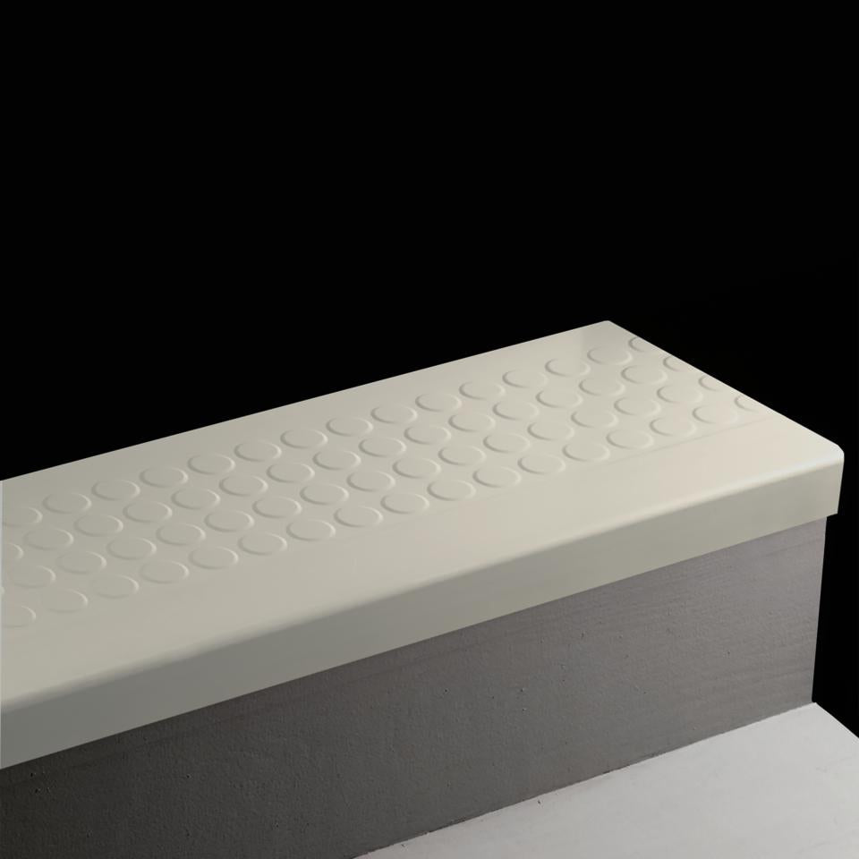 Tarkett - Marche d'escalier en caoutchouc Angle Fit Raised Round #21 Platinum 42"