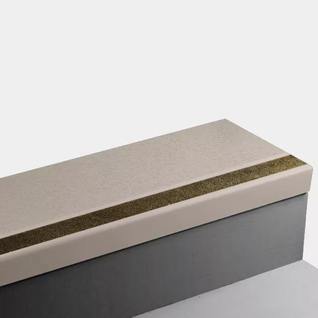 Tarkett - Marche d'escalier en caoutchouc Angle Fit - VIFRPANT 49 SQ Rice Paper 49 Beige - avec insert de ruban antidérapant brun 72" ||VIFRPANT4972 - Ceramed