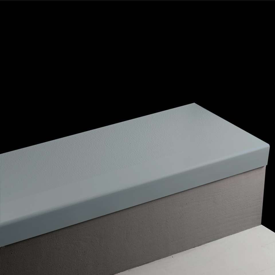 Tarkett - Marche d'escalier en caoutchouc Angle Fit - VIHMNT 84 SQ Hammered #84 Blue Jeans Black grit tape 36"