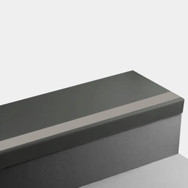 Tarkett - Marche d'escalier en caoutchouc Angle Fit - VIHMNTS 20 SQ Hammered 20 Charcoal - avec insert en caoutchouc 55 Silver Grey 108" ||VIHMNTS20108 - Ceramed
