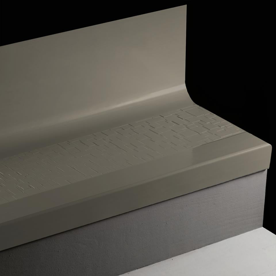 Tarkett - Tarkett - Marche d'escalier en caoutchouc avec contremarche intégrée Angle Fit Cubis #168 Thunder 48"