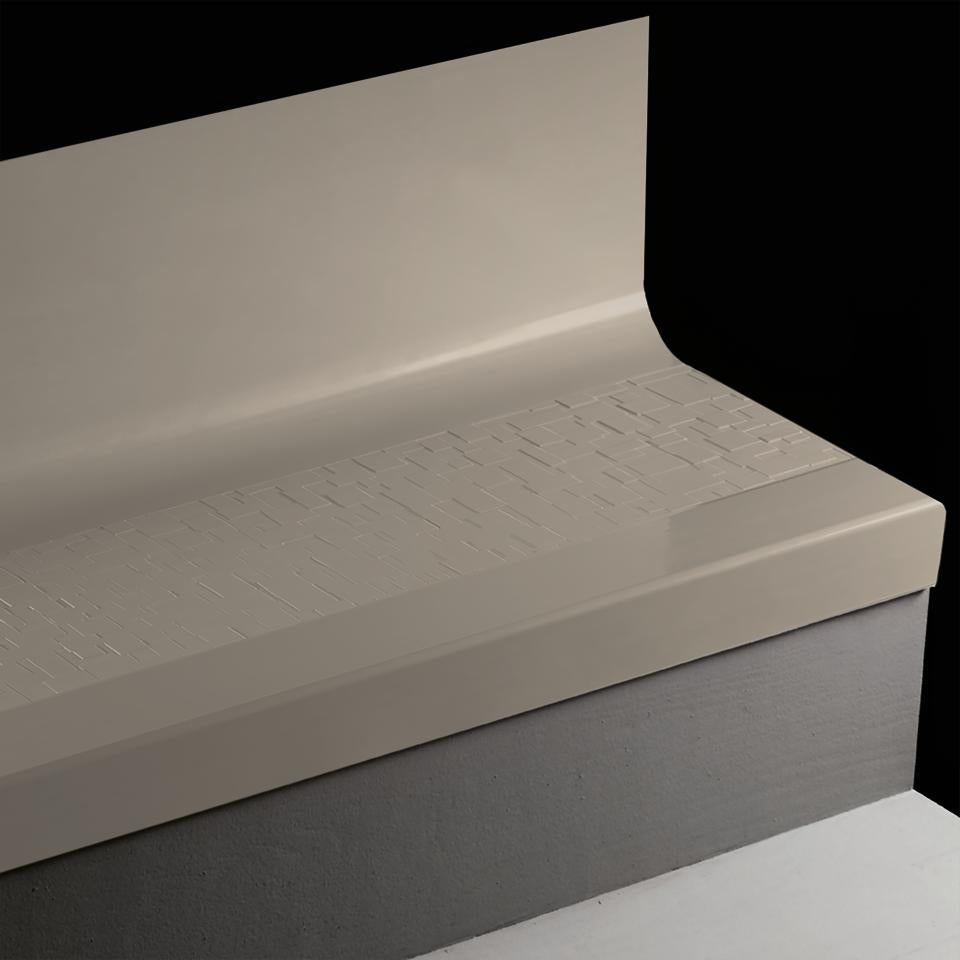 Tarkett - Marche d'escalier en caoutchouc avec contremarche intégrée Angle Fit Cubis #55 Silver Grey avec bande antidérapante 48"