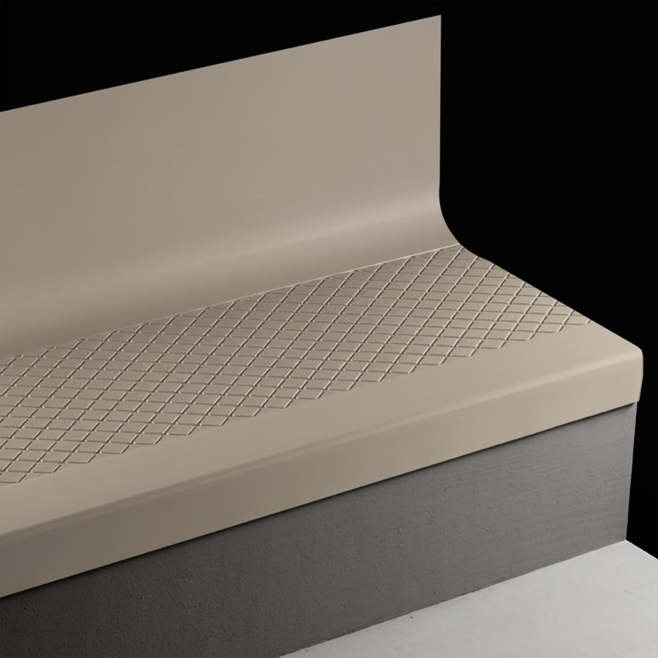 Tarkett - Marche d'escalier en caoutchouc avec contremarche intégrée Angle Fit Diamond #121 Cement 36"