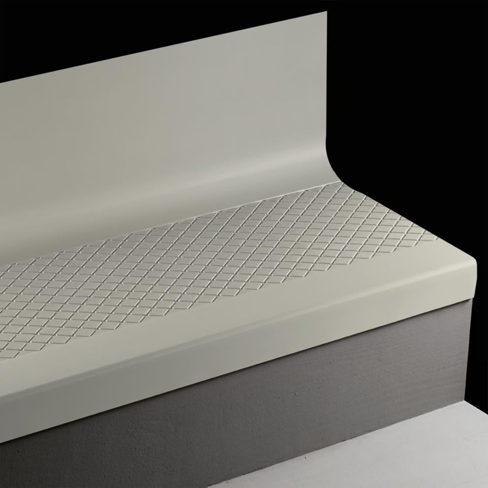 Tarkett - Marche d'escalier en caoutchouc avec contremarche intégrée Angle Fit Diamond #21 Platinum 36"