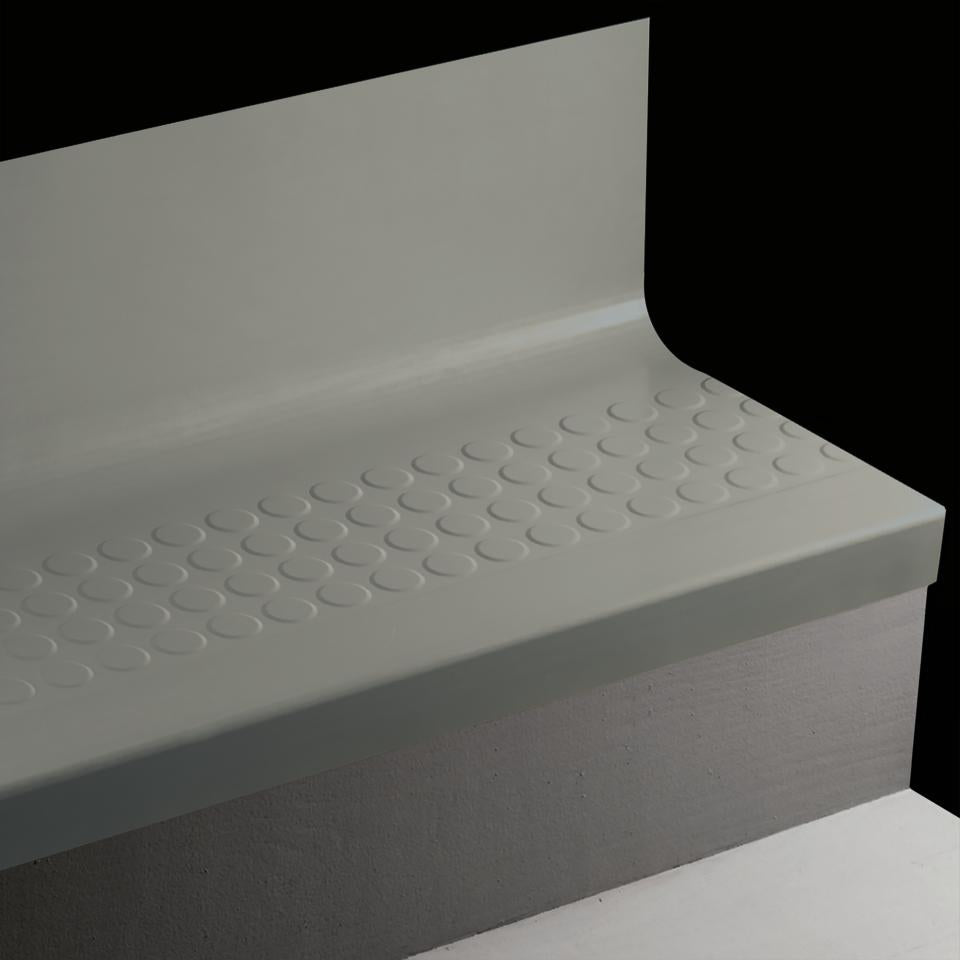 Tarkett - Marche d'escalier en caoutchouc avec contremarche intégrée Angle Fit Raised Round #92 Blue Lagoon 42"
