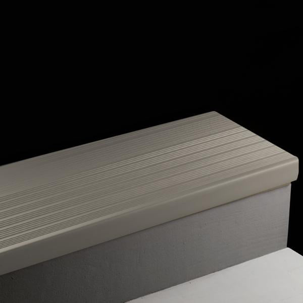 Tarkett - Vinyl Stair Treads #48 Grey nez rond Safe-T-Rib avec Bande antidérapante noir 6'