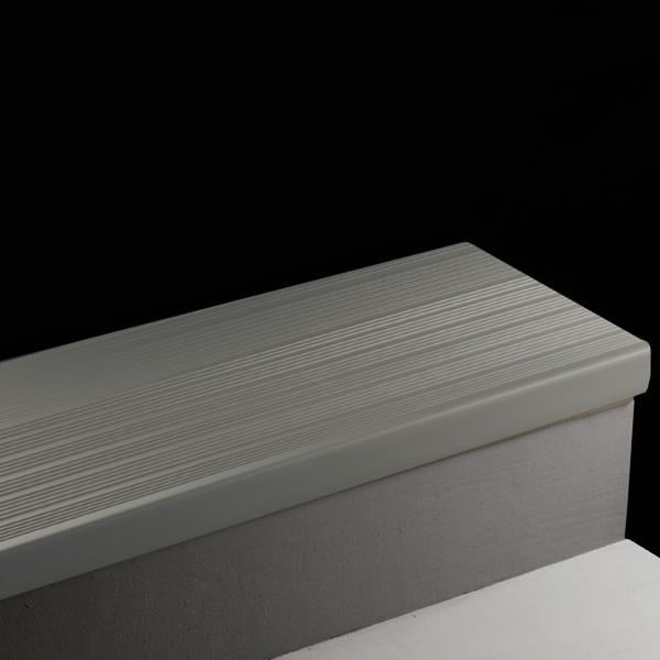 Tarkett - Vinyl Stair Treads #71 Storm Cloud nez rond Safe-T-Rib avec Sans Insert 12' (paquet de 5)